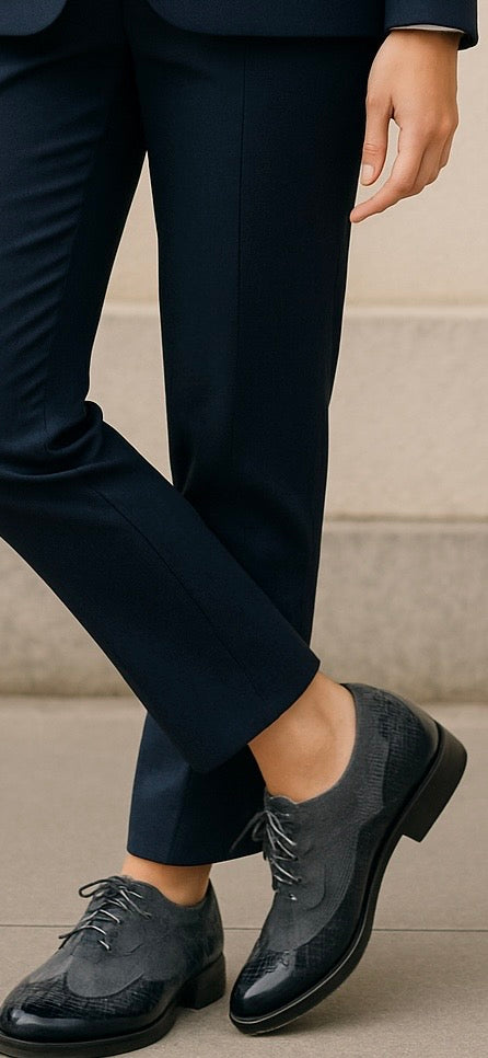 NAVY BROGUE